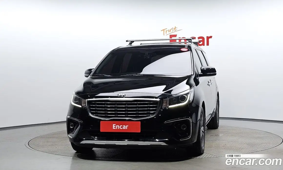 Kia Carnival 2018 2.2 автомат (гидро), фото 3