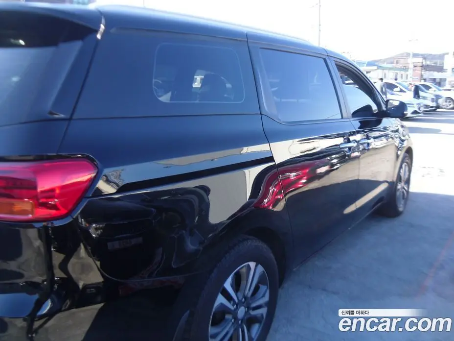 Kia Carnival 2018 2.2 автомат (гидро), фото 5 Kia Carnival 2018 2.2 автомат (гидро), фото 5