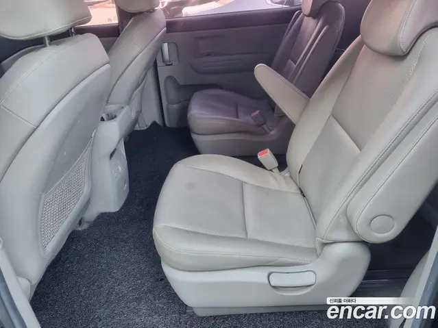 Kia Carnival 2019 2.2 автомат (гидро), миниатюра 11