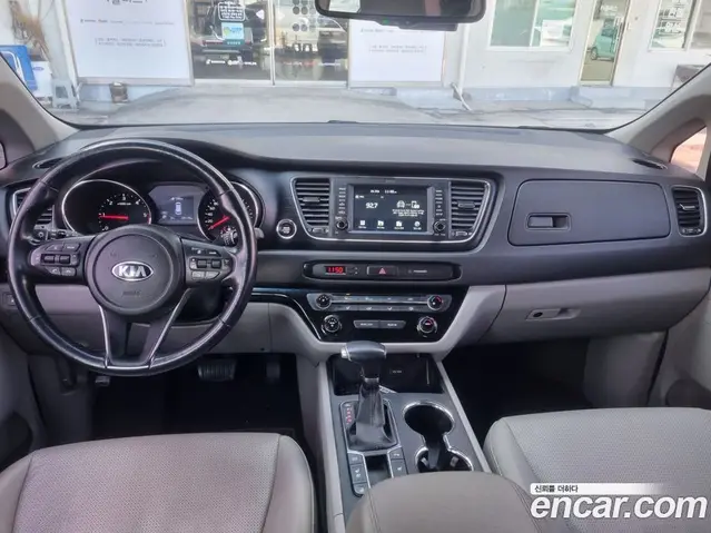 Kia Carnival 2019 2.2 автомат (гидро), миниатюра 8