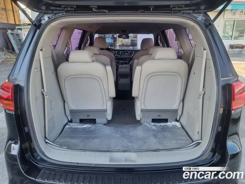 Kia Carnival 2019 2.2 автомат (гидро), фото 10