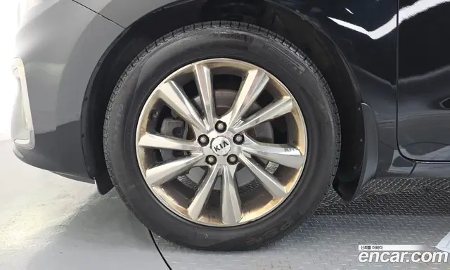Kia Carnival 2019 2.2 автомат (гидро), миниатюра 5