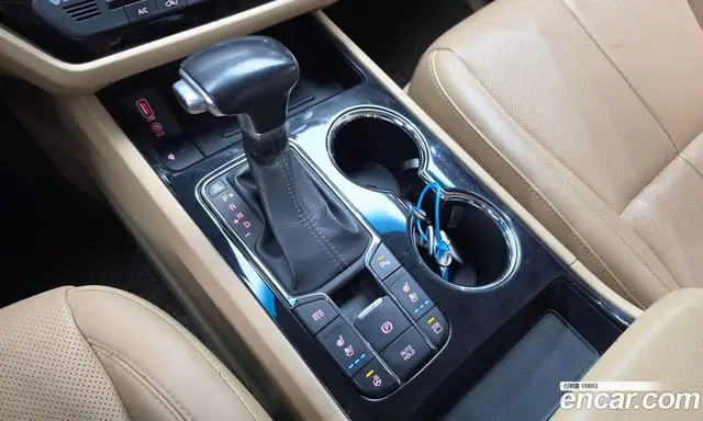 Kia Carnival 2019 2.2 автомат (гидро), миниатюра 9