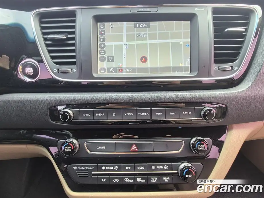 Kia Carnival 2020 2.2 автомат (гидро), фото 11