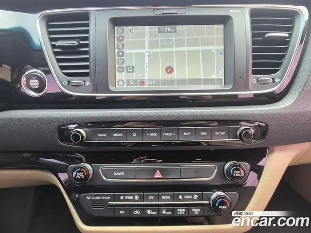 Kia Carnival 2020 2.2 автомат (гидро), миниатюра 11