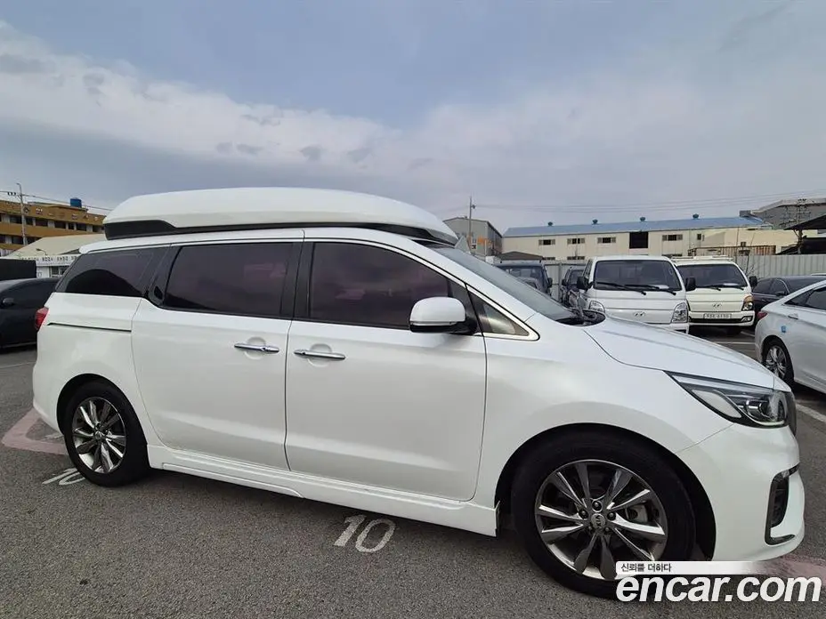 Kia Carnival 2020 2.2 автомат (гидро), фото 4