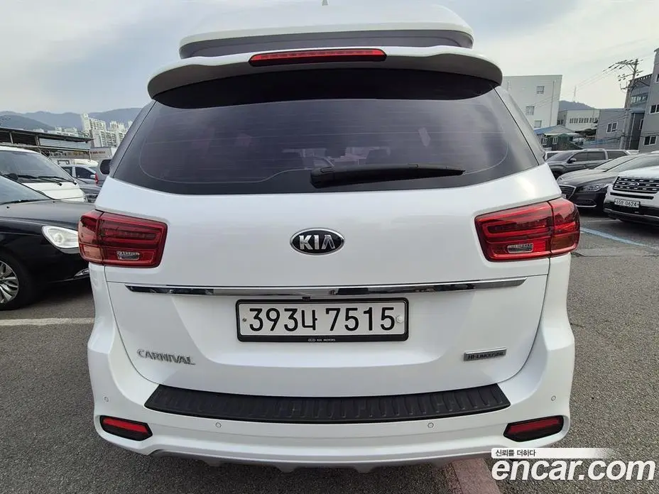 Kia Carnival 2020 2.2 автомат (гидро), фото 5