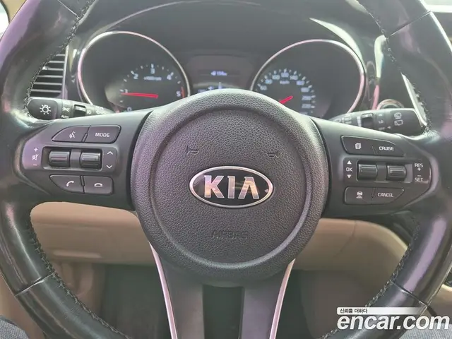 Kia Carnival 2020 2.2 автомат (гидро), миниатюра 10