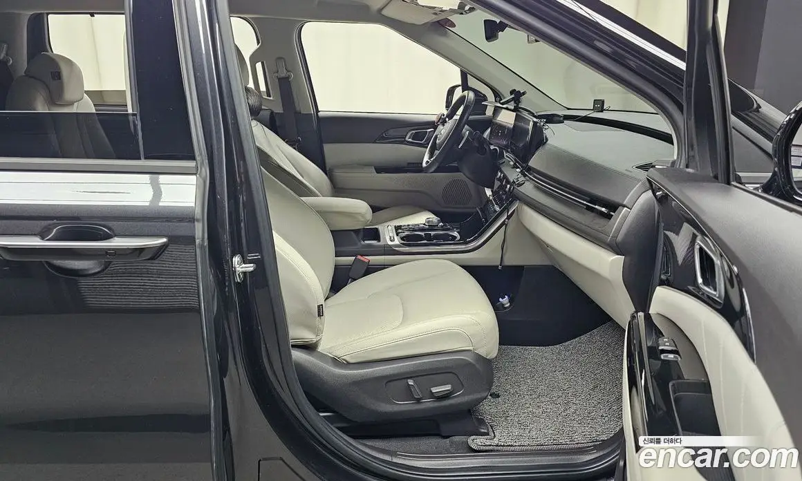 Kia Carnival 2021 2.2 автомат (гидро), фото 11
