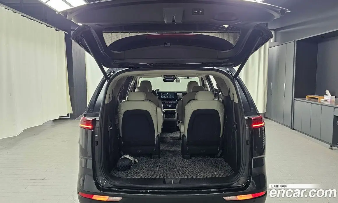 Kia Carnival 2021 2.2 автомат (гидро), фото 20