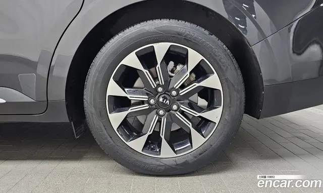 Kia Carnival 2021 2.2 автомат (гидро), миниатюра 5
