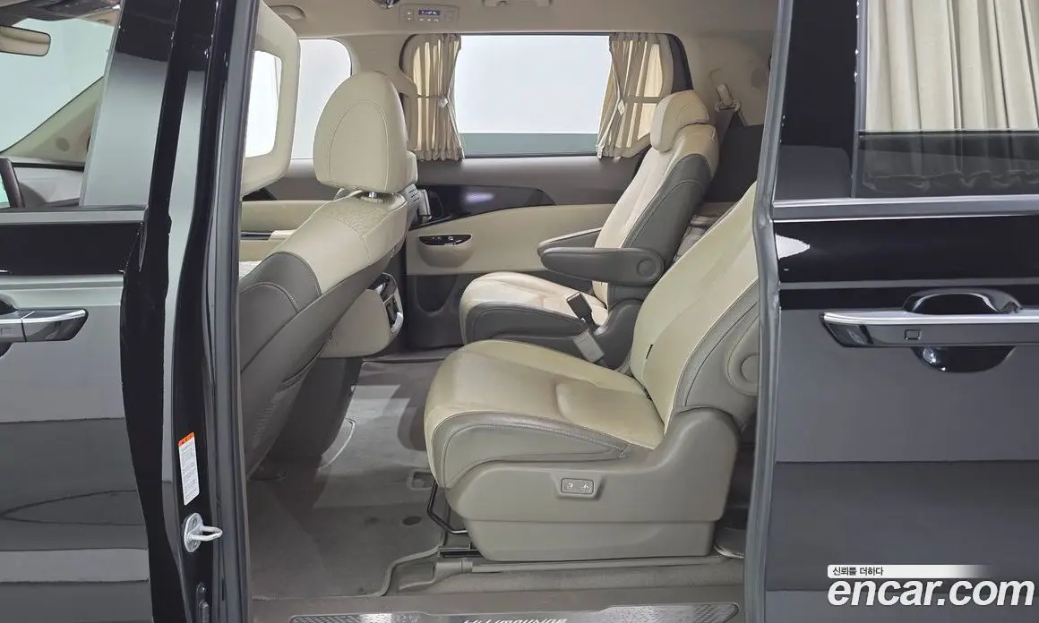 Kia Carnival 2021 2.2 автомат (гидро), фото 12