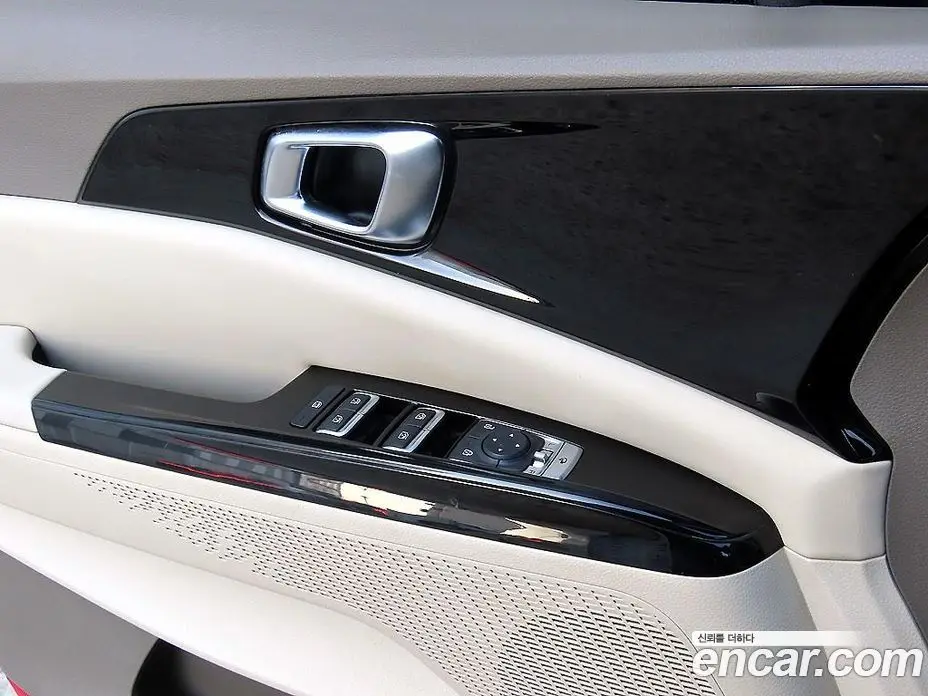 Kia Carnival 2021 2.2 автомат (гидро), фото 12 Kia Carnival 2021 2.2 автомат (гидро), фото 12