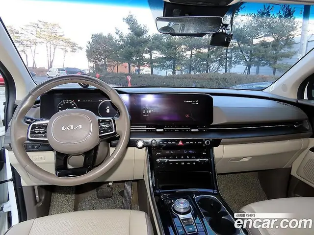Kia Carnival 2021 2.2 автомат (гидро), миниатюра 8 Kia Carnival 2021 2.2 автомат (гидро), миниатюра 8