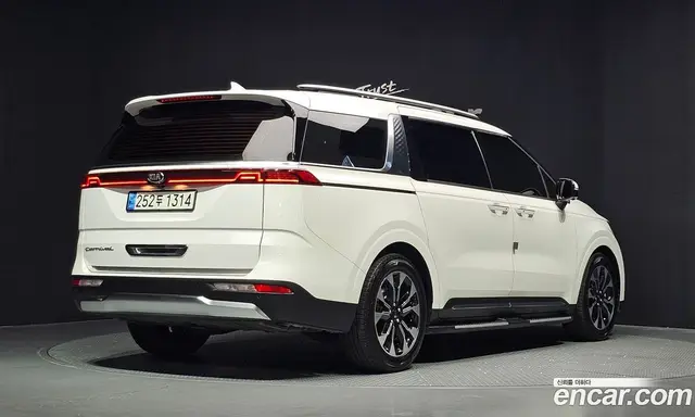 Kia Carnival 2021 2.2 автомат (гидро), миниатюра 2