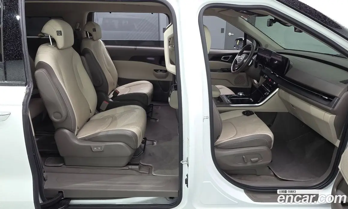 Kia Carnival 2021 2.2 автомат (гидро), фото 12 Kia Carnival 2021 2.2 автомат (гидро), фото 12