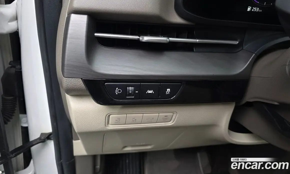 Kia Carnival 2021 2.2 автомат (гидро), фото 13 Kia Carnival 2021 2.2 автомат (гидро), фото 13