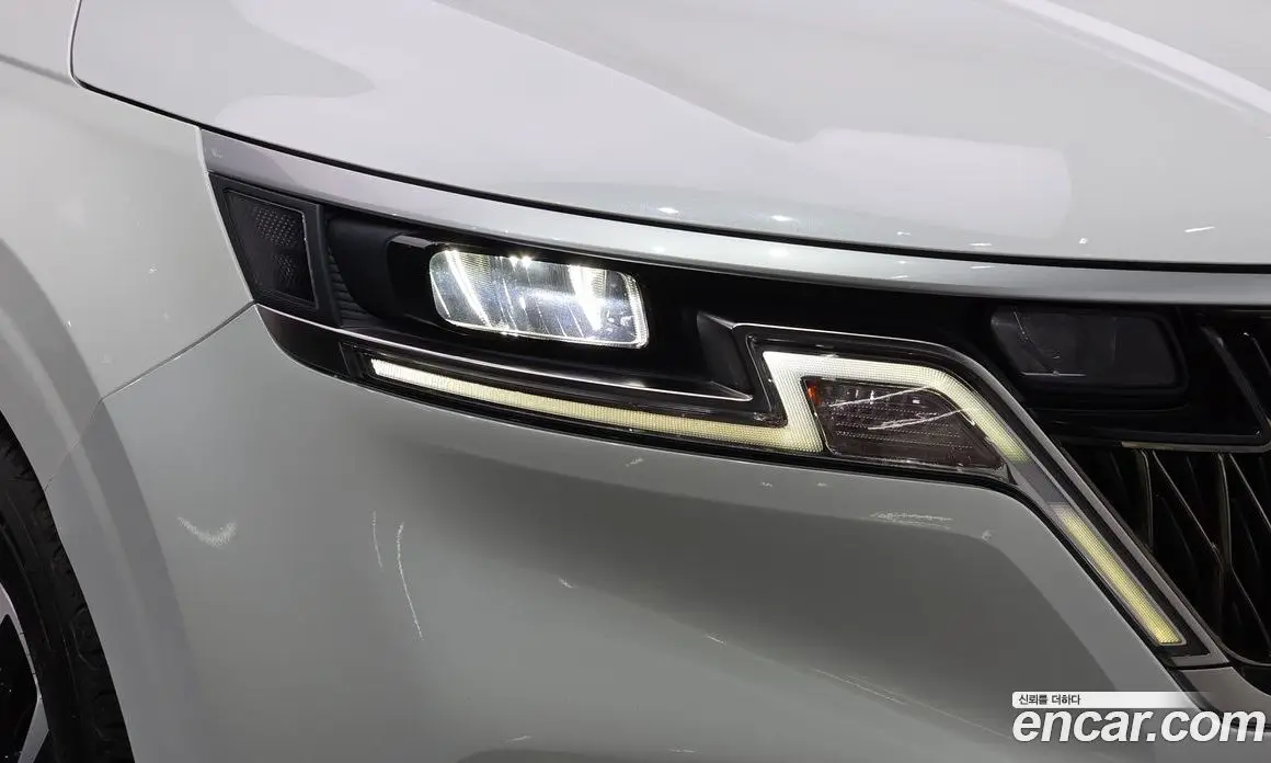 Kia Carnival 2022 2.2 автомат (гидро), фото 8