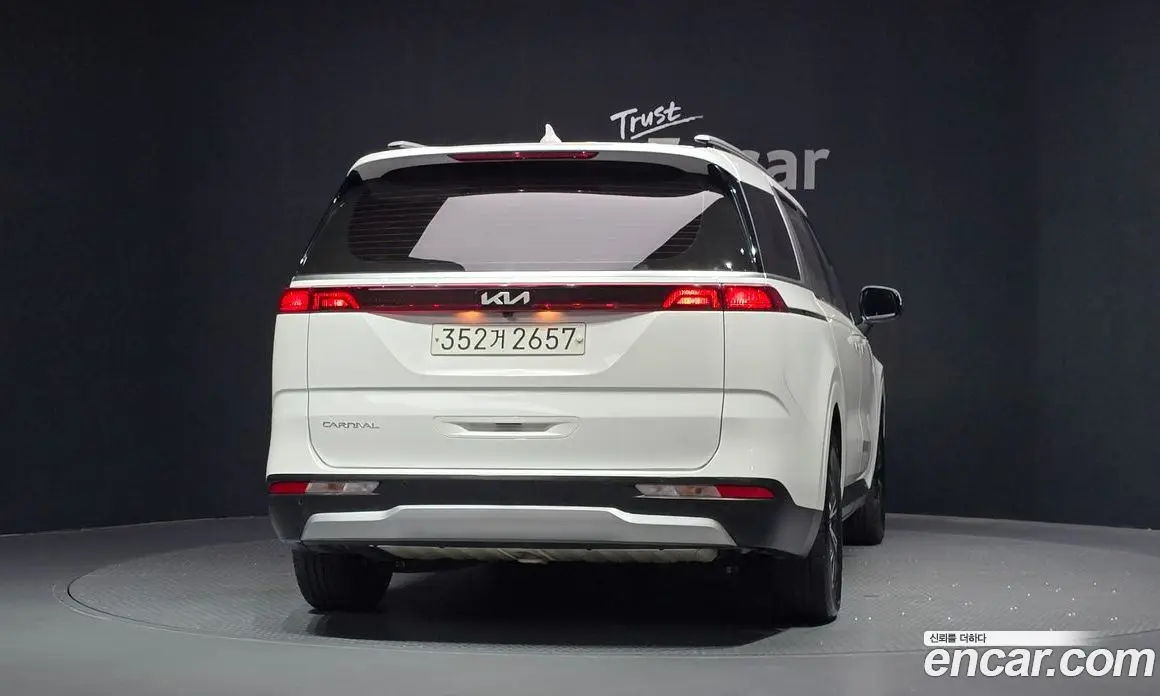 Kia Carnival 2022 3.5 автомат (гидро), фото 4