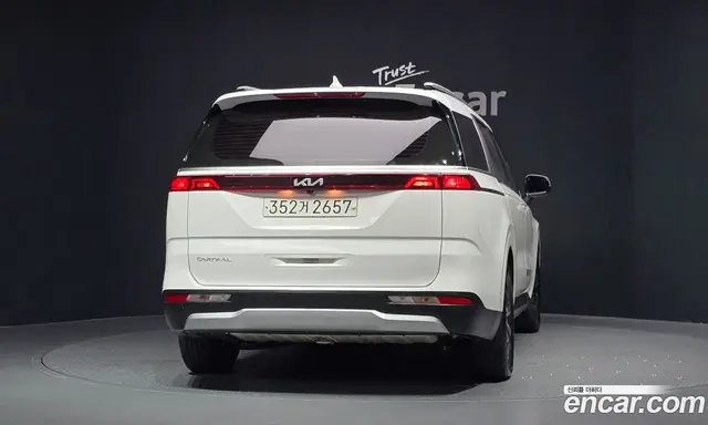 Kia Carnival 2022 3.5 автомат (гидро), миниатюра 4