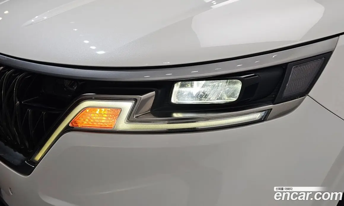 Kia Carnival 2022 3.5 автомат (гидро), фото 8 Kia Carnival 2022 3.5 автомат (гидро), фото 8