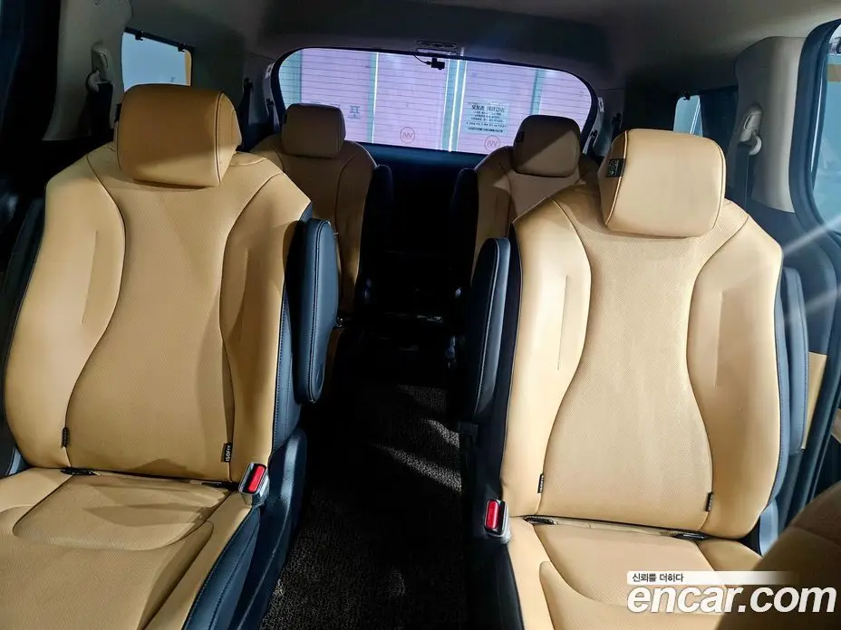 Kia Carnival 2023 2.2 автомат (гидро), фото 17