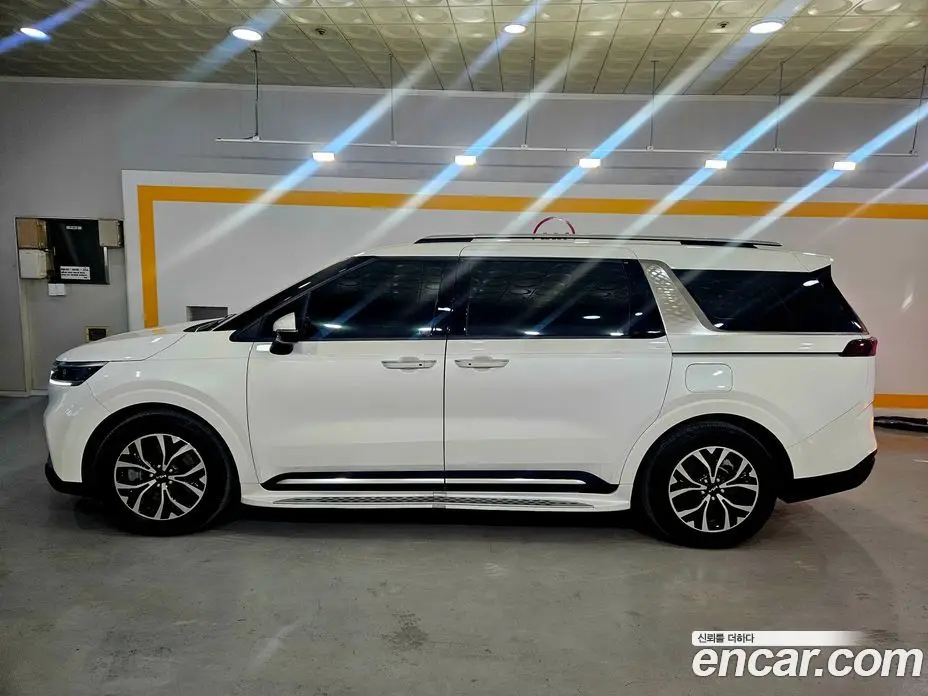 Kia Carnival 2023 2.2 автомат (гидро), фото 7