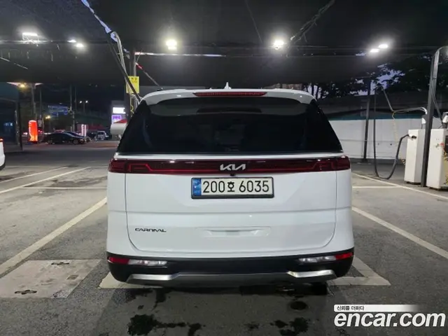 Kia Carnival 2023 3.5 автомат (гидро), миниатюра 4