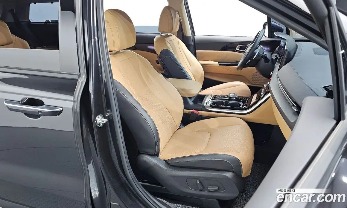 Kia Carnival 2023 2.2 автомат (гидро), фото 16