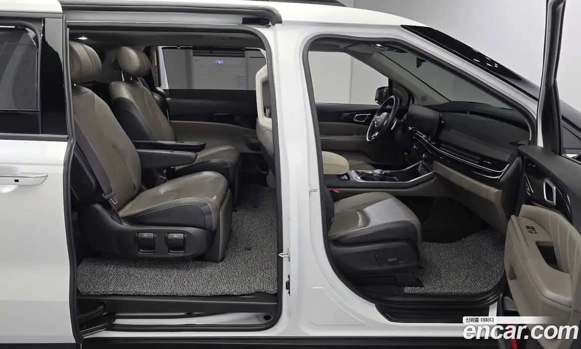 Kia Carnival 2024 2.2 автомат (гидро), фото 11