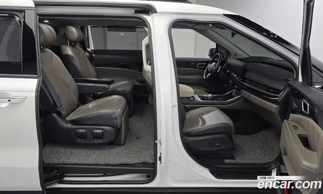 Kia Carnival 2024 2.2 автомат (гидро), миниатюра 11