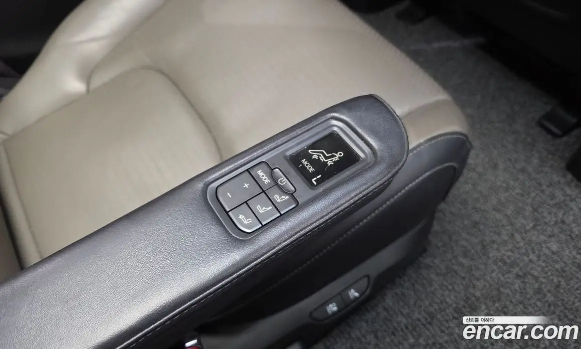 Kia Carnival 2024 2.2 автомат (гидро), фото 17