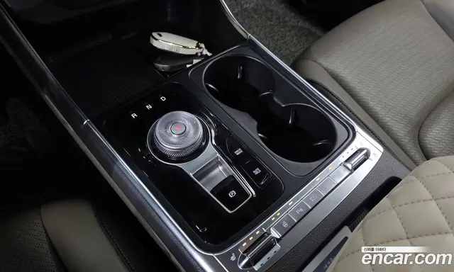 Kia Carnival 2024 2.2 автомат (гидро), миниатюра 9