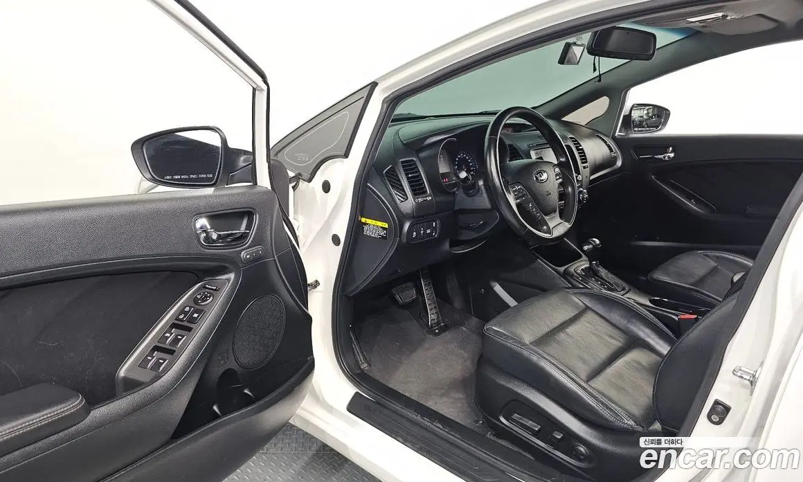 Kia K3 2015 1.6 автомат (гидро), фото 10 Kia K3 2015 1.6 автомат (гидро), фото 10