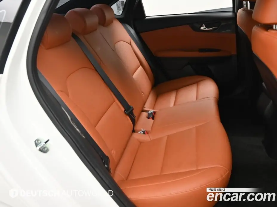 Kia K3 2024 1.6 автомат (гидро), фото 12 Kia K3 2024 1.6 автомат (гидро), фото 12