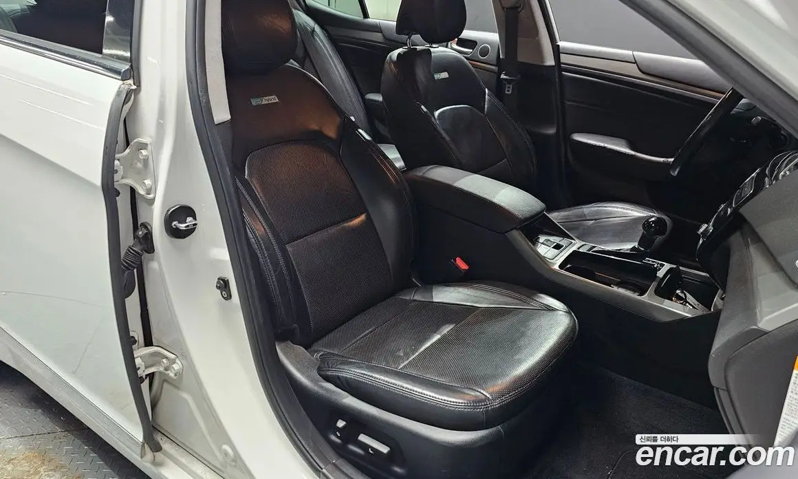 Kia K7 2014 2.4 автомат (гидро), фото 11 Kia K7 2014 2.4 автомат (гидро), фото 11