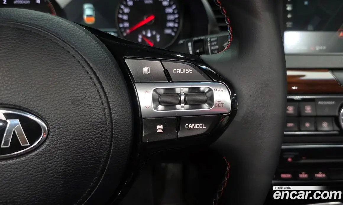 Kia K7 2017 2.2 автомат (гидро), фото 15 Kia K7 2017 2.2 автомат (гидро), фото 15