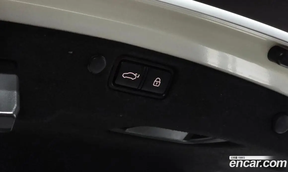 Kia K7 2017 2.2 автомат (гидро), фото 18 Kia K7 2017 2.2 автомат (гидро), фото 18