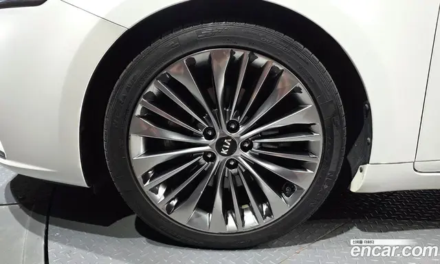 Kia K7 2017 2.2 автомат (гидро), миниатюра 5 Kia K7 2017 2.2 автомат (гидро), миниатюра 5