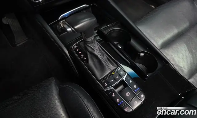 Kia K7 2017 2.2 автомат (гидро), миниатюра 9 Kia K7 2017 2.2 автомат (гидро), миниатюра 9