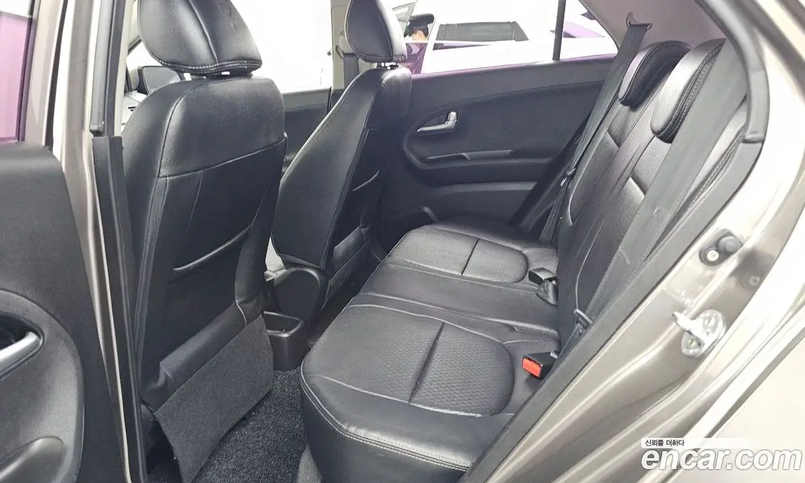 Kia Morning 2012 1.0 автомат (гидро), фото 16