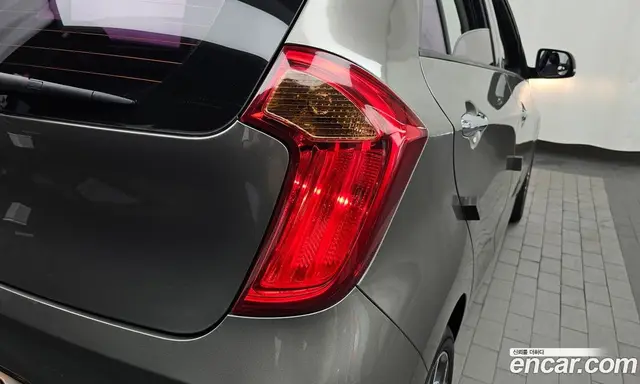 Kia Morning 2012 1.0 автомат (гидро), миниатюра 9
