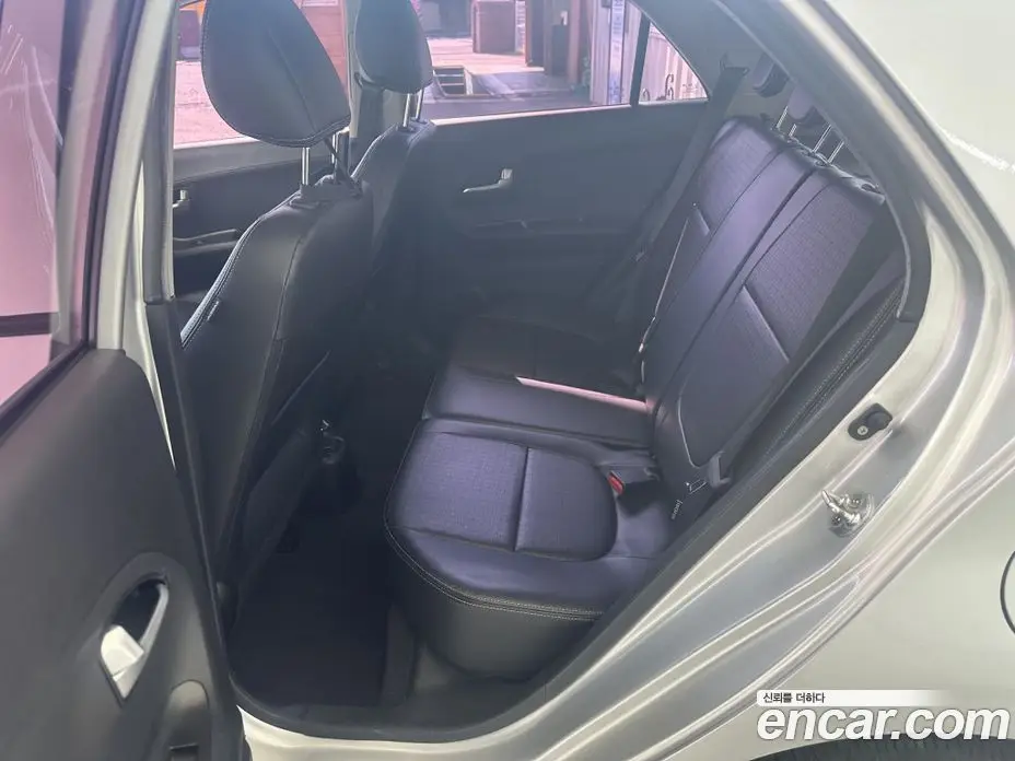 Kia Morning 2015 1.0 автомат (гидро), фото 10 Kia Morning 2015 1.0 автомат (гидро), фото 10