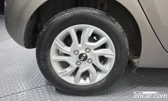 Kia Morning 2017 1.0 автомат (гидро), миниатюра 5 Kia Morning 2017 1.0 автомат (гидро), миниатюра 5