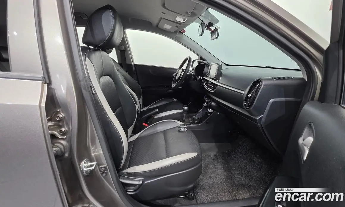 Kia Morning 2017 1.0 автомат (гидро), фото 10 Kia Morning 2017 1.0 автомат (гидро), фото 10