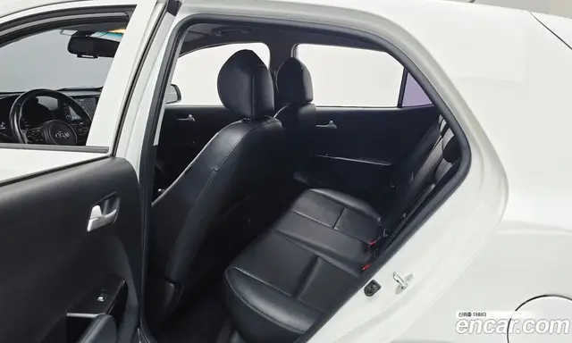 Kia Morning 2017 1.0 автомат (гидро), миниатюра 11