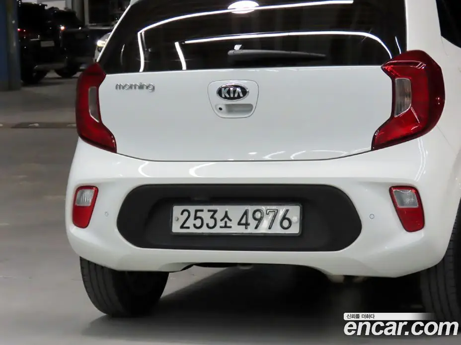 Kia Morning 2020 1.0 автомат (гидро), фото 17 Kia Morning 2020 1.0 автомат (гидро), фото 17