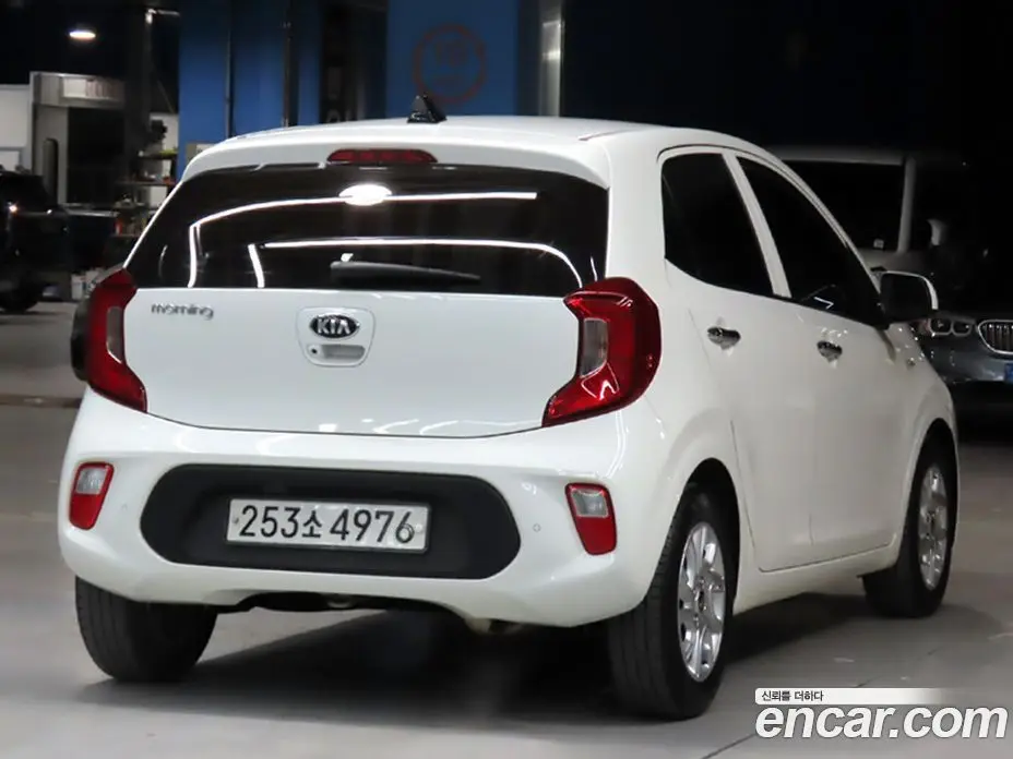 Kia Morning 2020 1.0 автомат (гидро), фото 4 Kia Morning 2020 1.0 автомат (гидро), фото 4