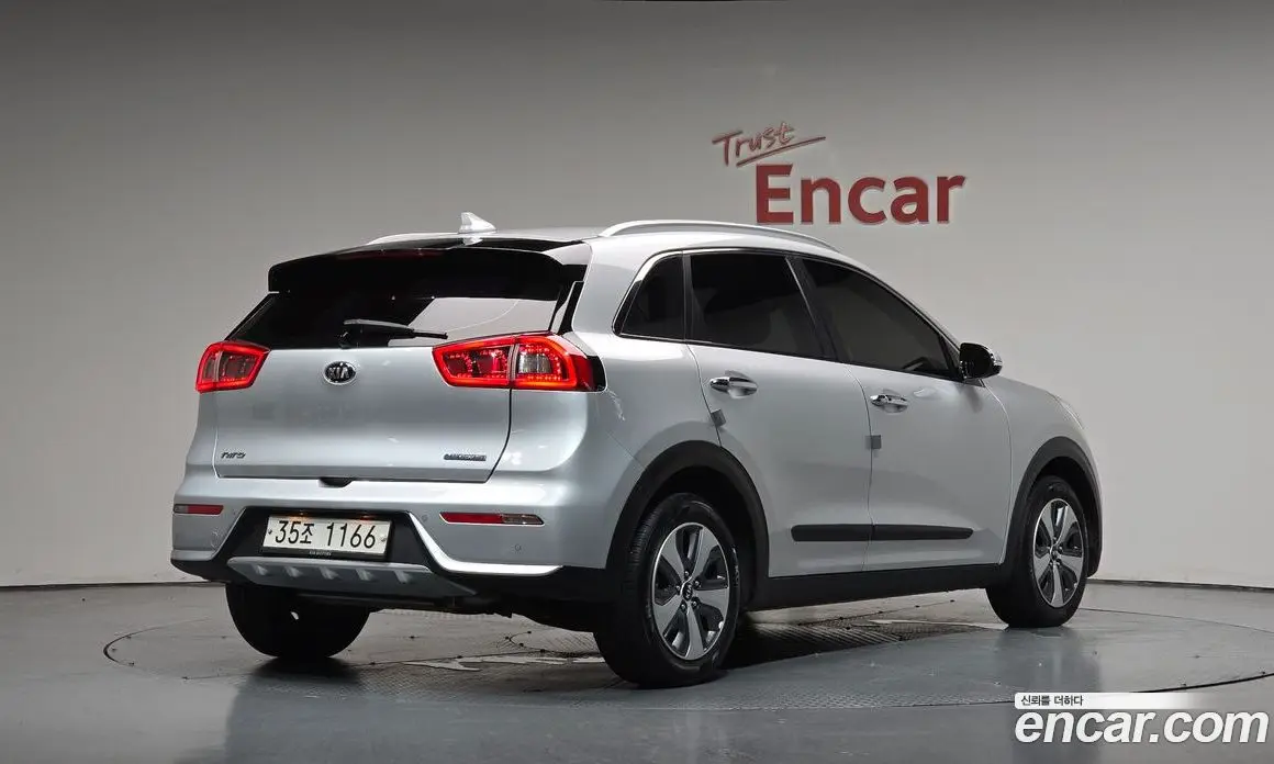 Kia Niro 2019 1.6 автомат (гидро), фото 2 Kia Niro 2019 1.6 автомат (гидро), фото 2