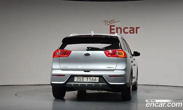 Kia Niro 2019 1.6 автомат (гидро), миниатюра 4 Kia Niro 2019 1.6 автомат (гидро), миниатюра 4
